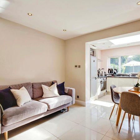 Lovely 2 Bedroom Ground Floor Flat With Garden. London Luaran gambar