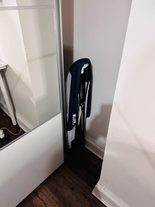Lovely 2 Bedroom Ground Floor Flat With Garden. London Luaran gambar