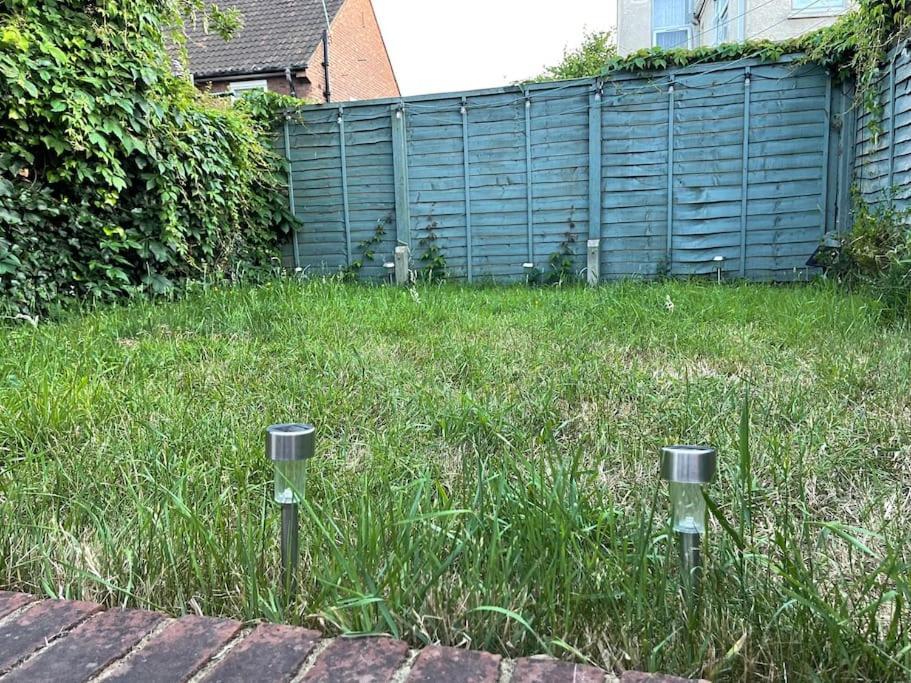 Lovely 2 Bedroom Ground Floor Flat With Garden. London Luaran gambar