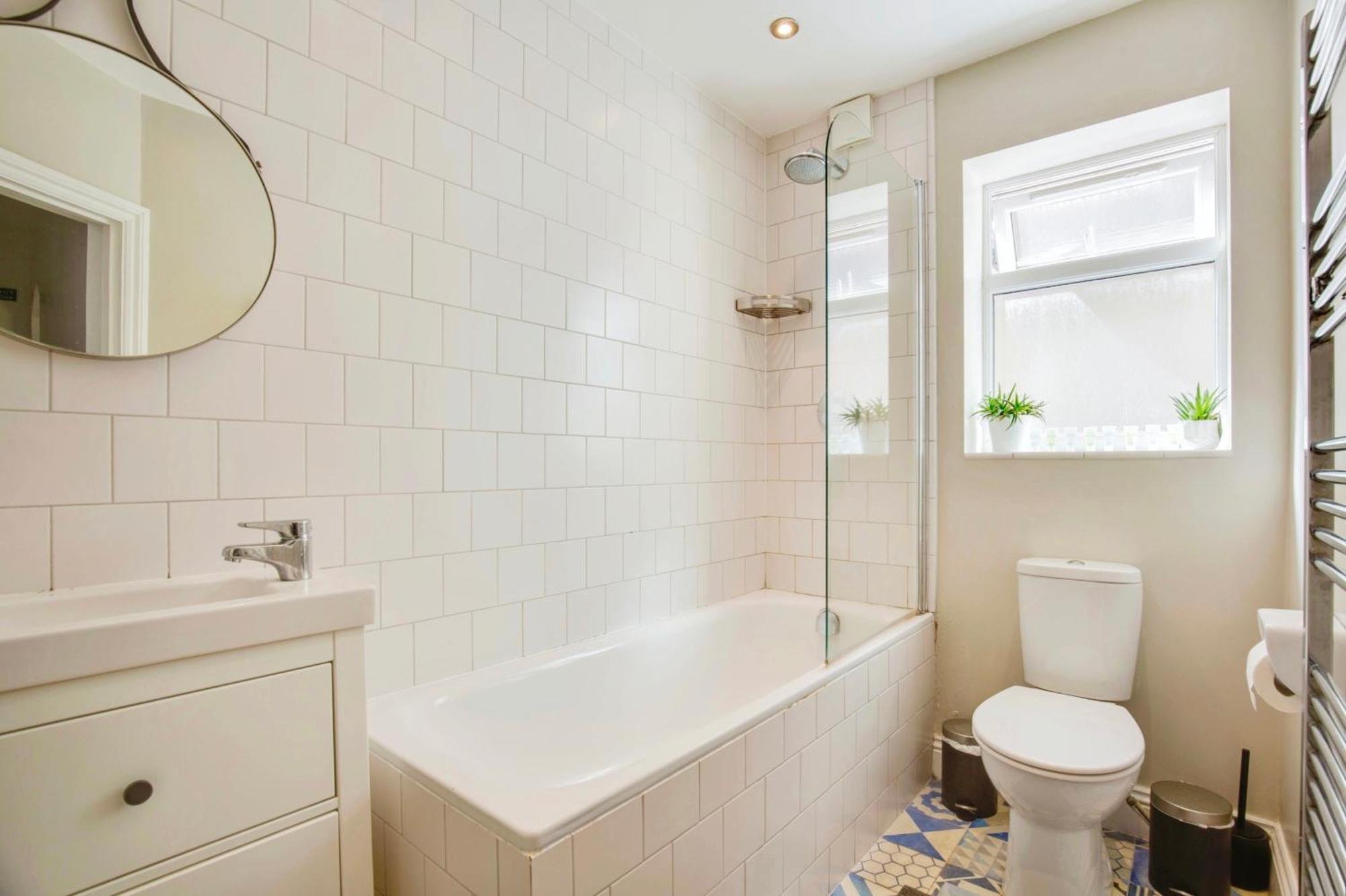 Lovely 2 Bedroom Ground Floor Flat With Garden. London Luaran gambar