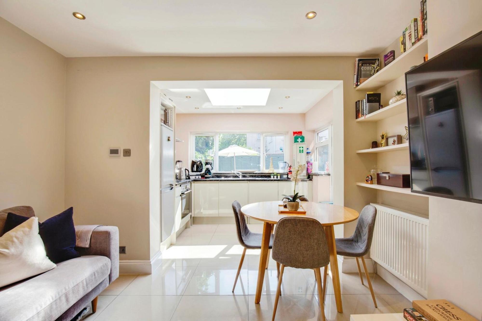 Lovely 2 Bedroom Ground Floor Flat With Garden. London Luaran gambar